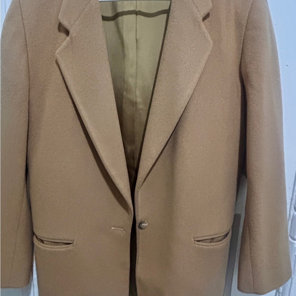 Elegant Tan Wool-Blend Blazer
